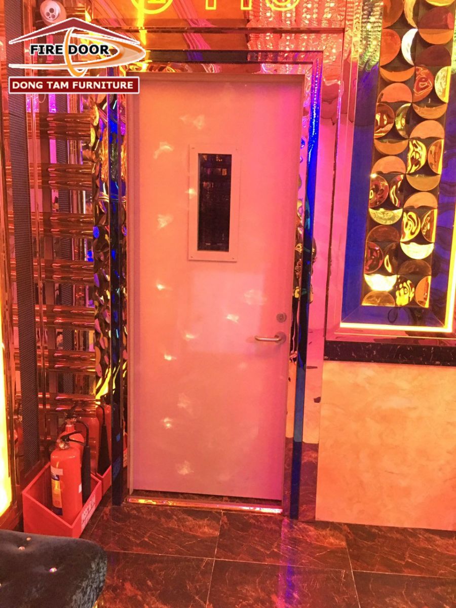 cửa chống cháy karaoke