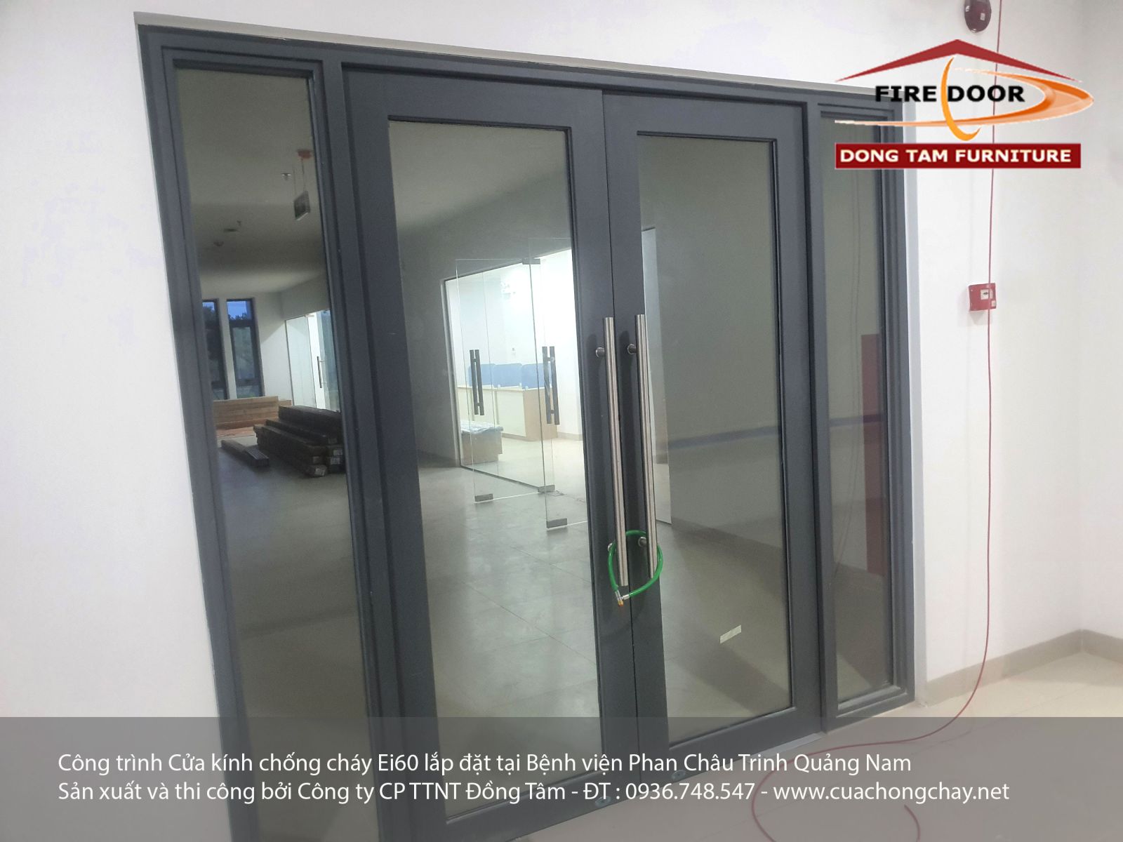 cửa kính chống cháy